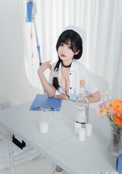 高傲女教师屈辱打开双腿小说_高清免费观看
